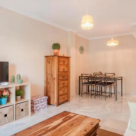 And Golf Apartment